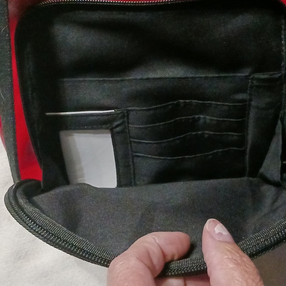 ST. THOMAS BAY- Red, White, Black Shoulder Bag - Picture 6 of 7